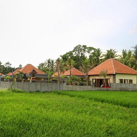 Asri Sari Villa Ubud Exterior photo