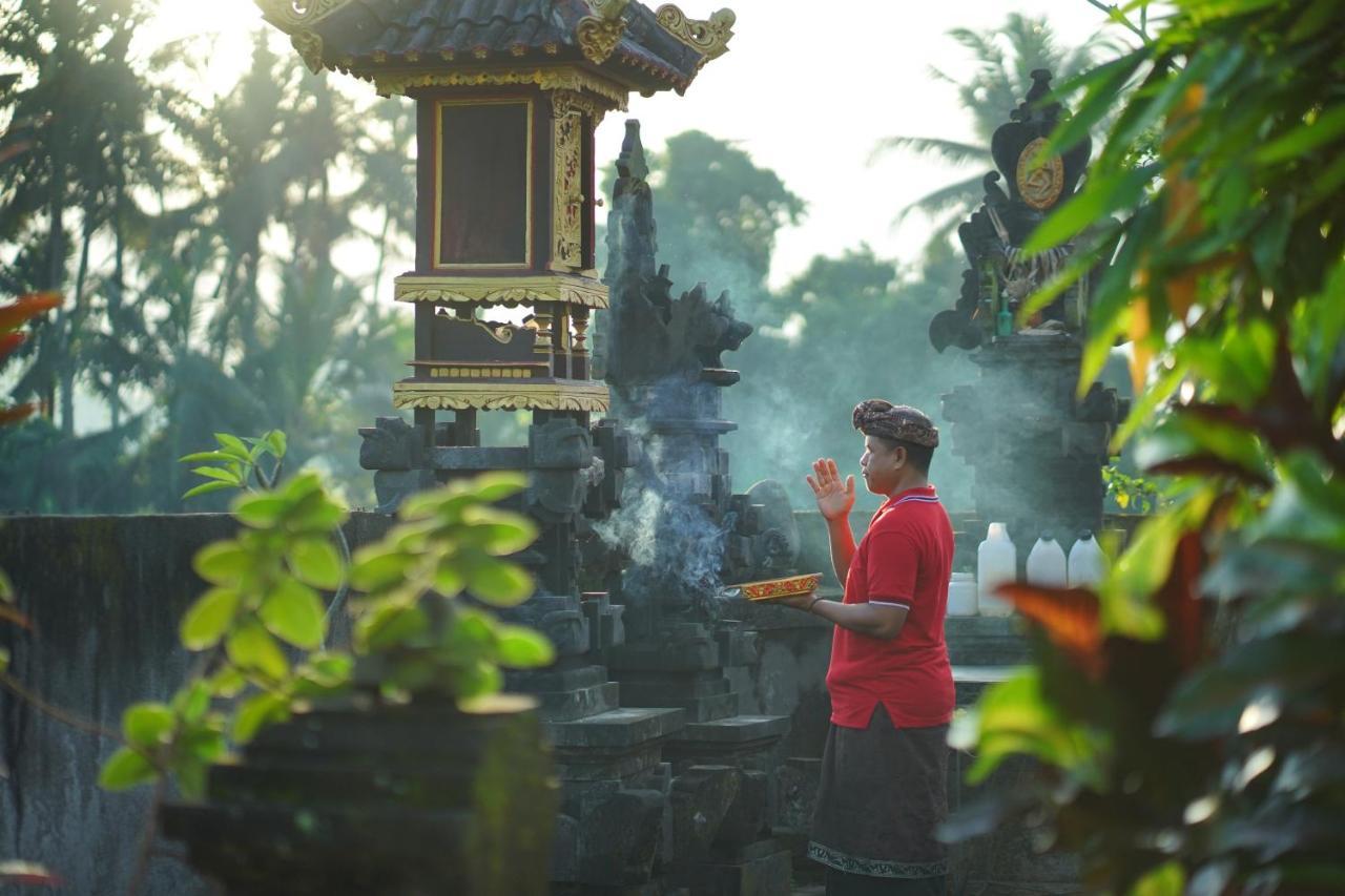 Asri Sari Villa Ubud Exterior photo