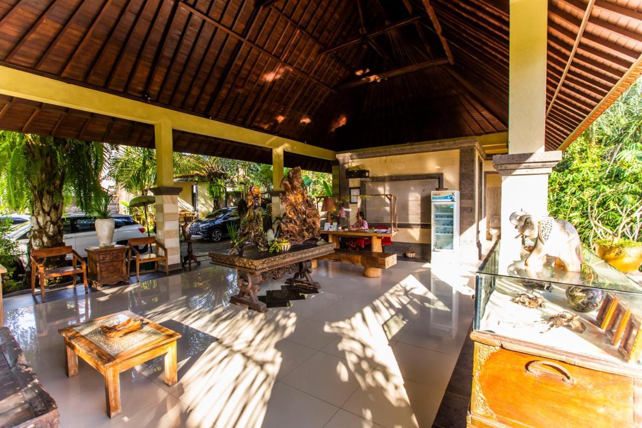 Asri Sari Villa Ubud Exterior photo